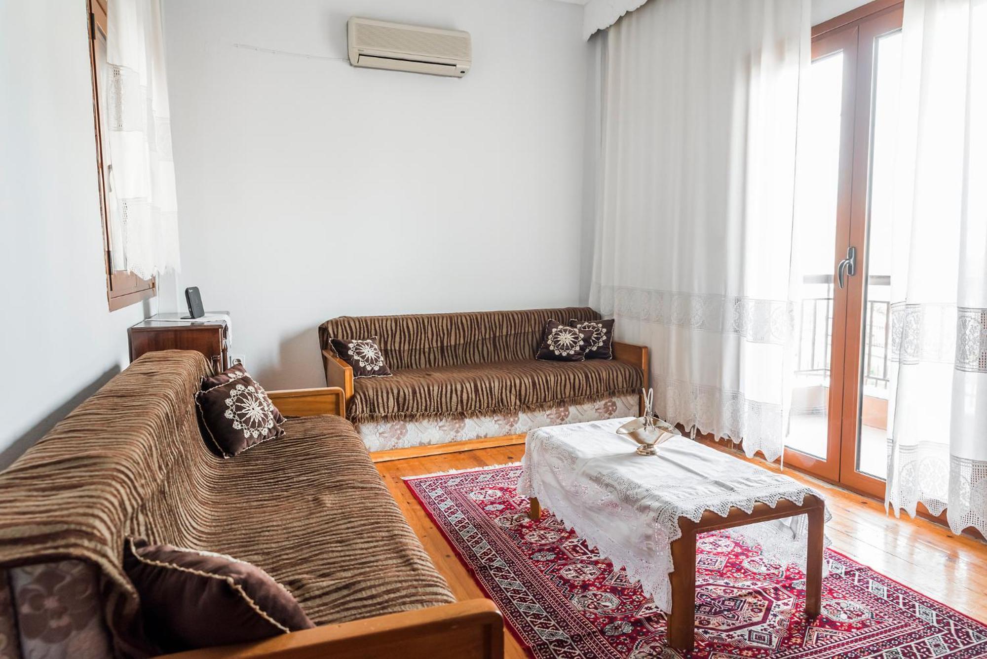 Apartment Oikos Skmt *